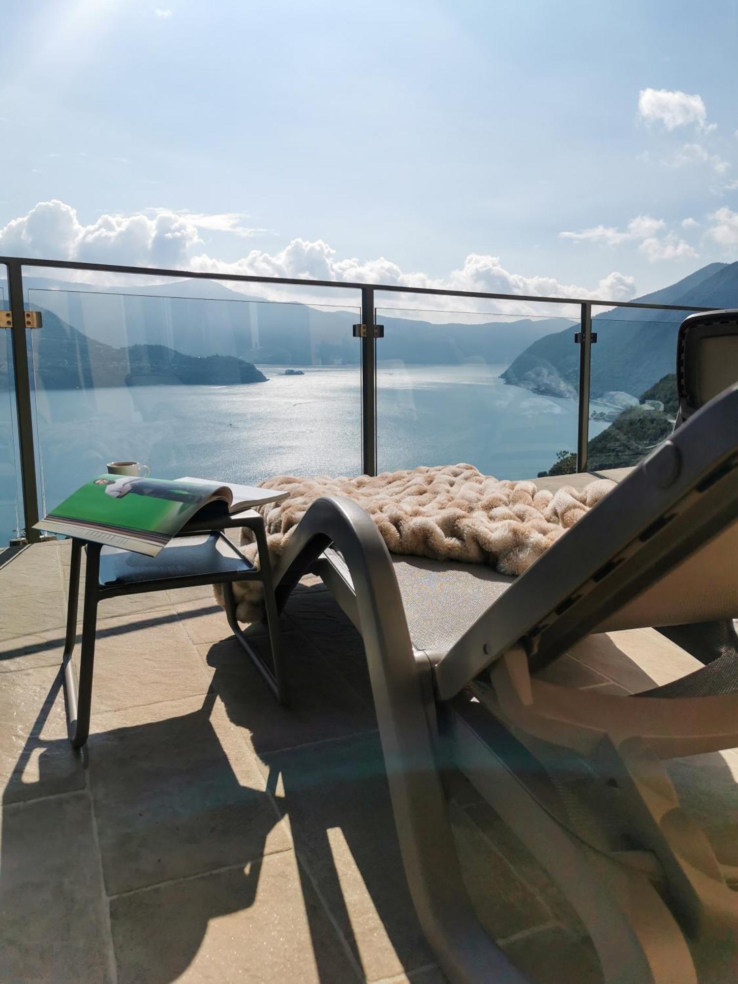 Mia Isola With Lake View, Garden And Swimming Pool Parzanica Dış mekan fotoğraf